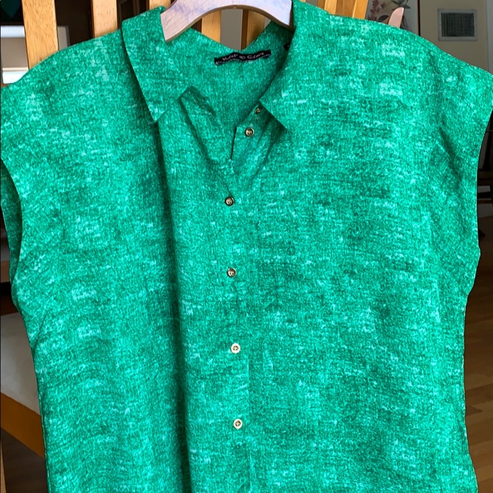 ❇️Green silk blouse_shirt_gold buttons